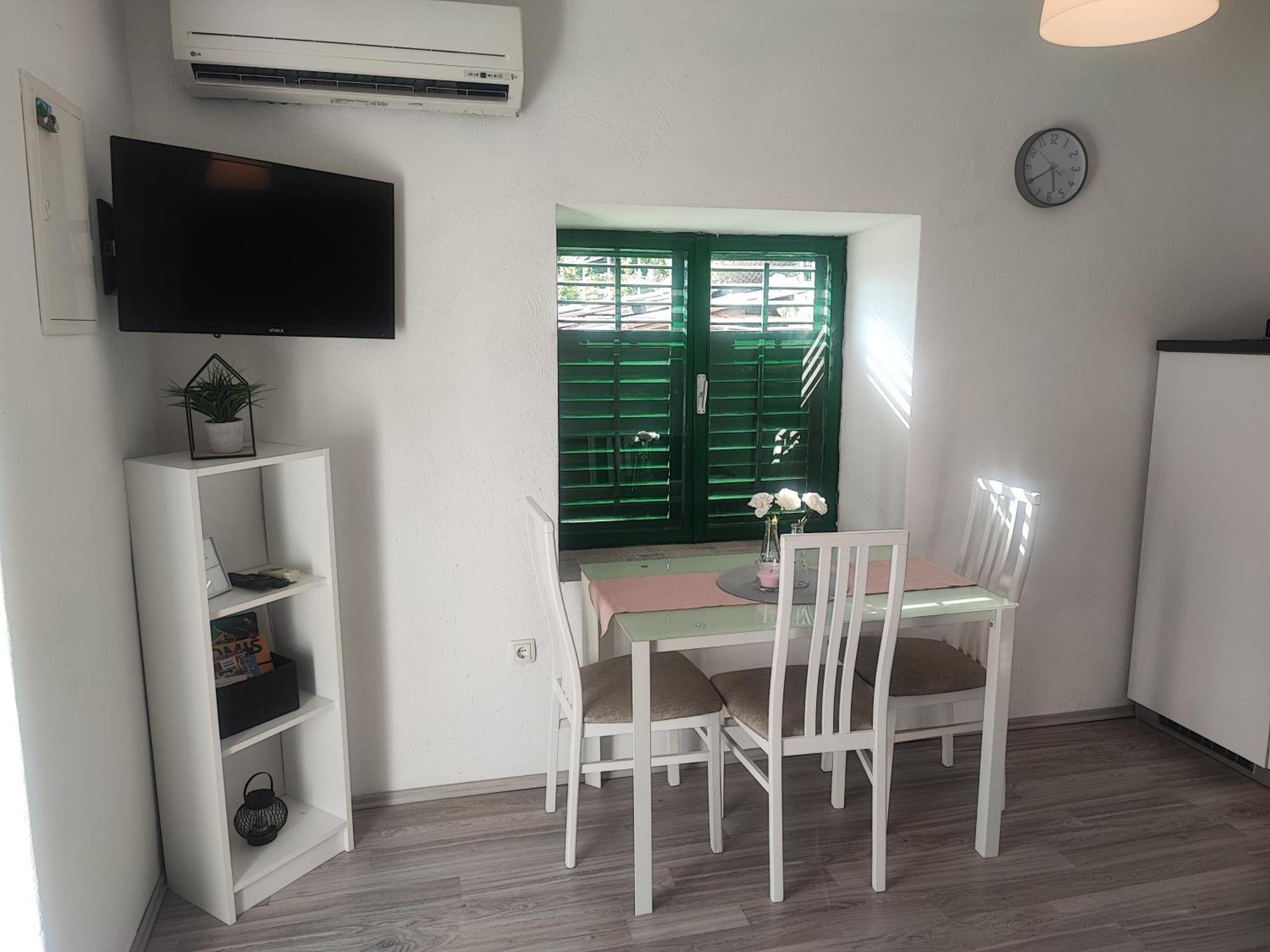 Apartment Mari Ostrvica Bagian luar foto