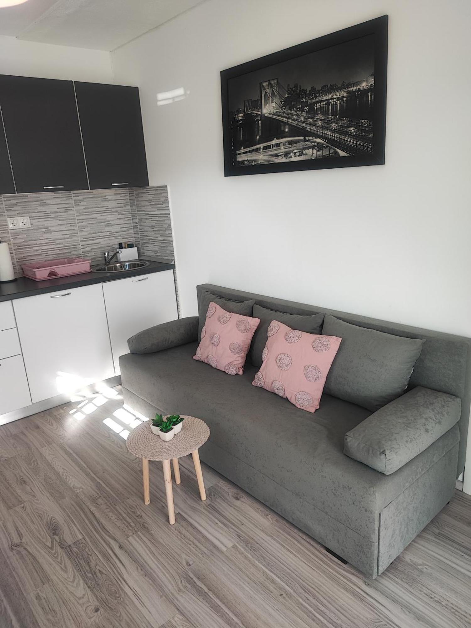 Apartment Mari Ostrvica Bagian luar foto