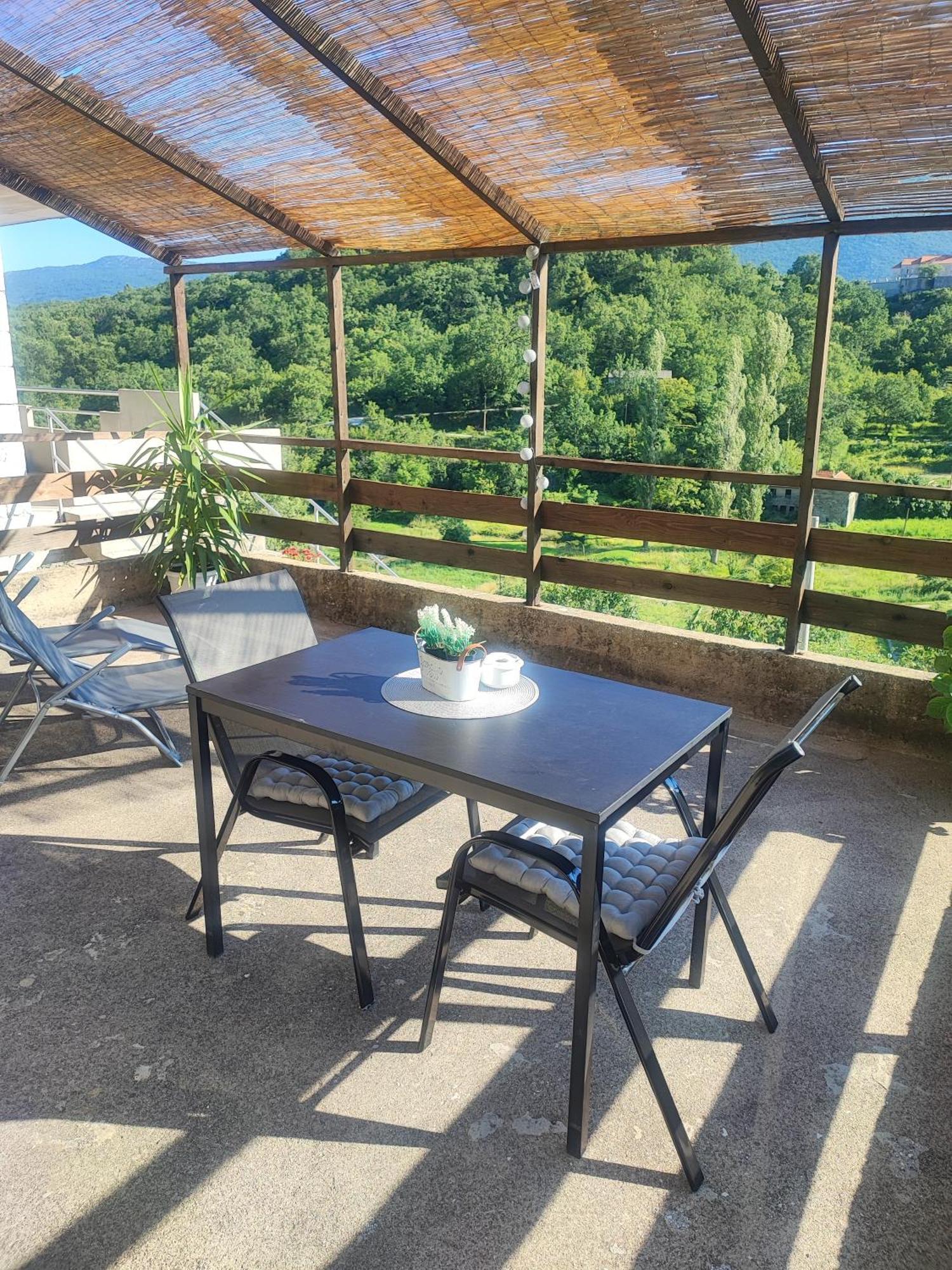 Apartment Mari Ostrvica Bagian luar foto